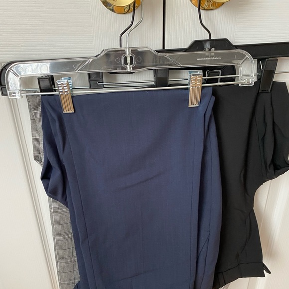 Banana Republic Avery pants - 3 pairs - size 6 - like new - Picture 6 of 6